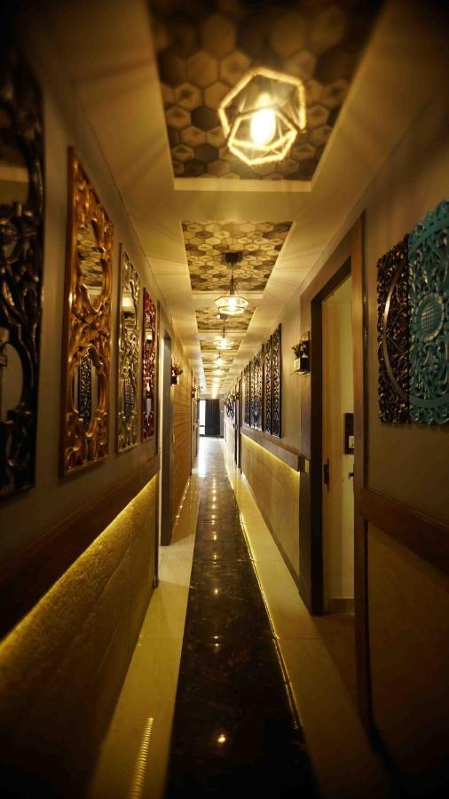 Hotel Soluxe Yamunānagar Esterno foto