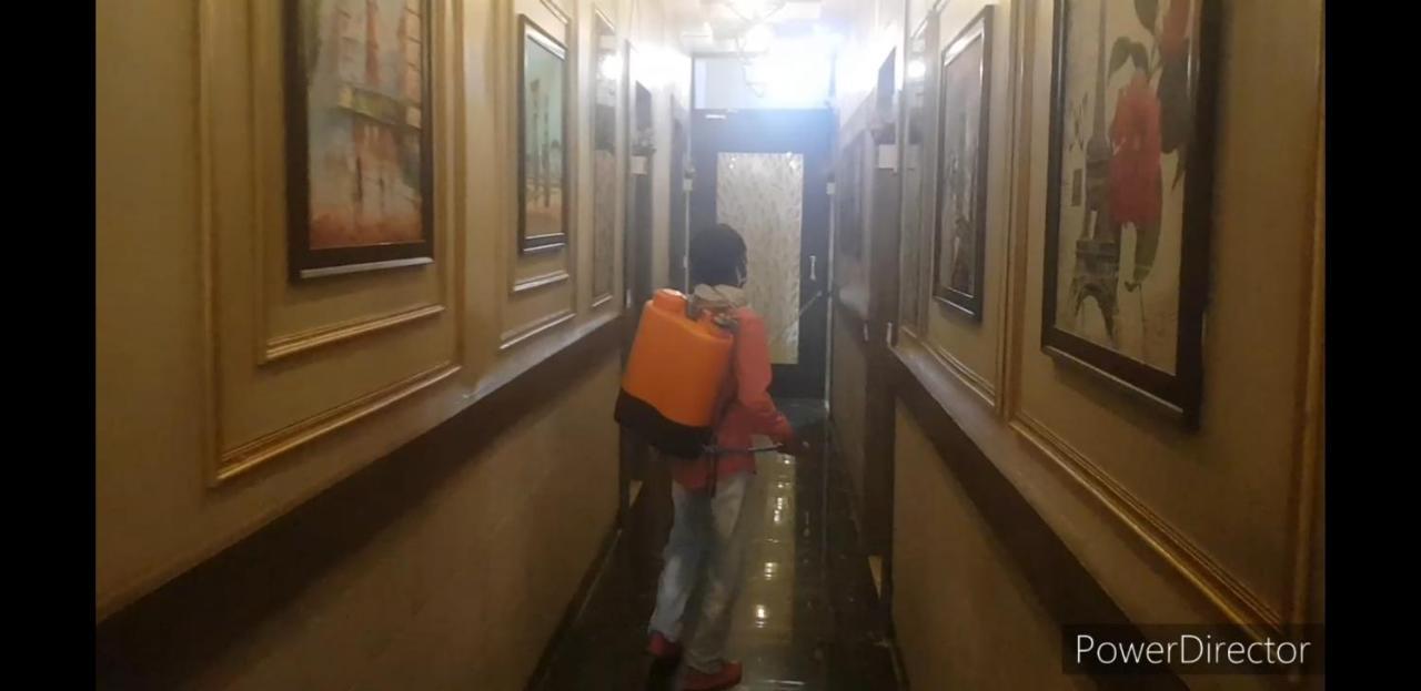 Hotel Soluxe Yamunānagar Esterno foto